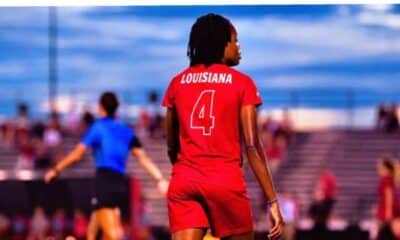 Ruthny Mathurin vue de dos avec le maillot de Louisiana Ragin'Cajuns